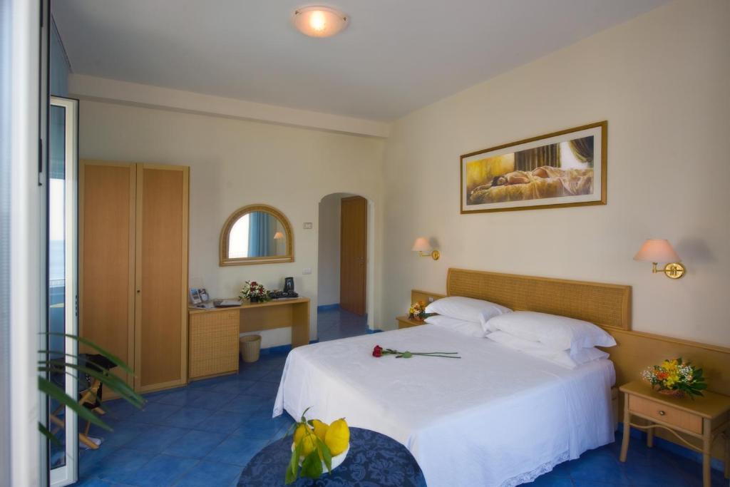 Hotel Pensione Reale مايوري الغرفة الصورة