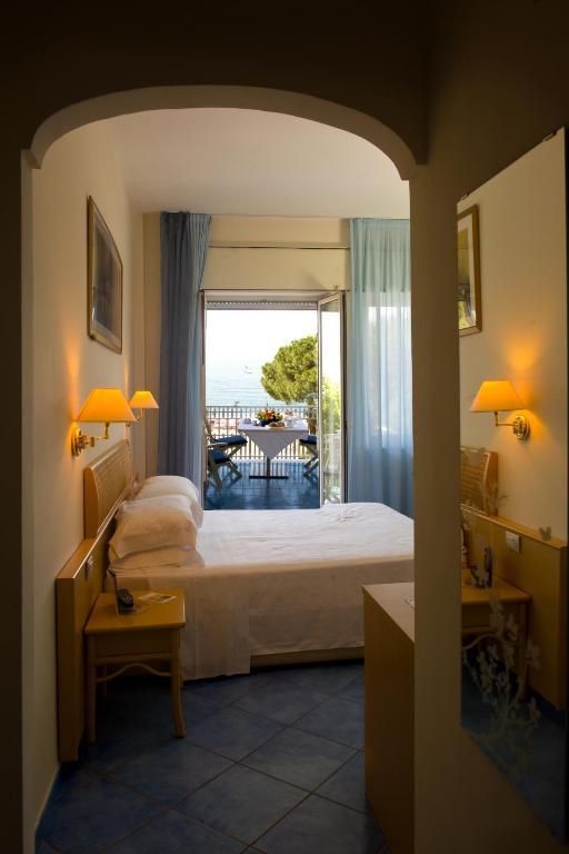 Hotel Pensione Reale مايوري الغرفة الصورة