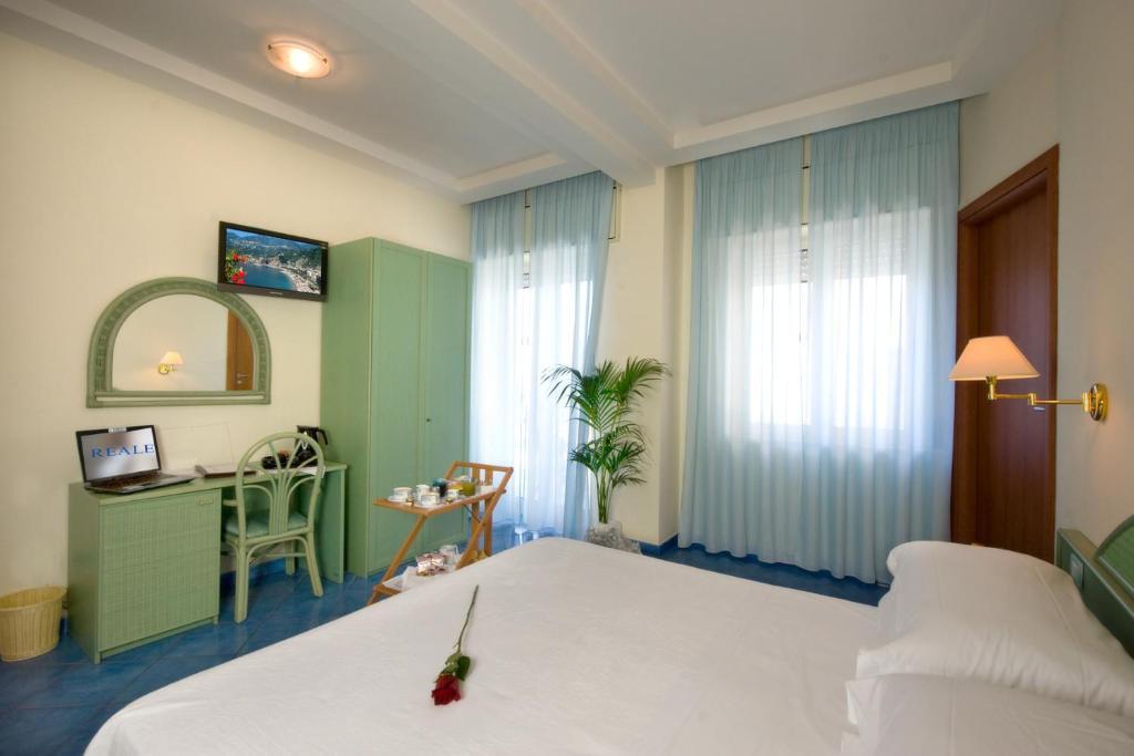 Hotel Pensione Reale مايوري الغرفة الصورة