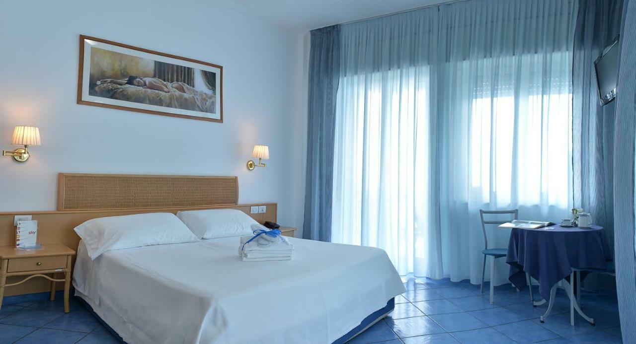 Hotel Pensione Reale مايوري المظهر الخارجي الصورة