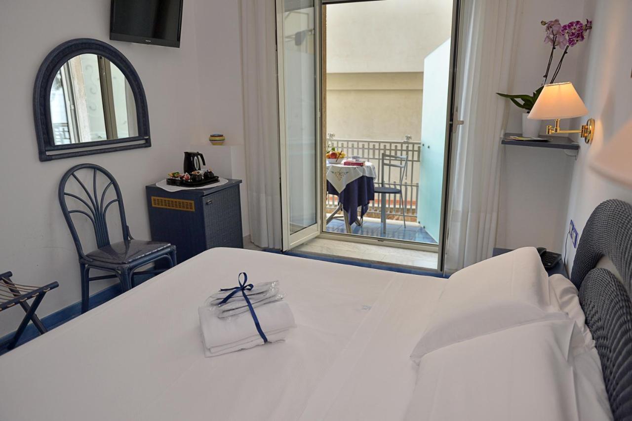 Hotel Pensione Reale مايوري المظهر الخارجي الصورة
